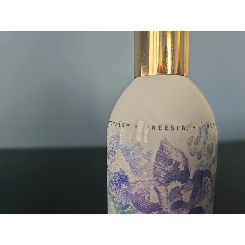 Vintage 1995 Renuzit - Naturals Air Freshener Freesia - Used‎